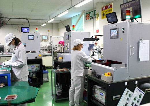 加工部門の作業風景